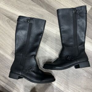 Womens Black LifeStride Riding Style Boots knee high with accent buckles size 10